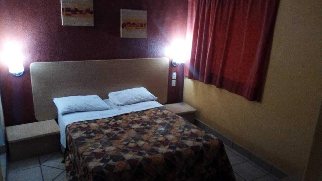 Hotel Castilla Y Leon Guadalajara Ngoại thất bức ảnh