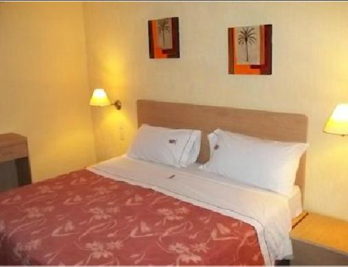 Hotel Castilla Y Leon Guadalajara Phòng bức ảnh
