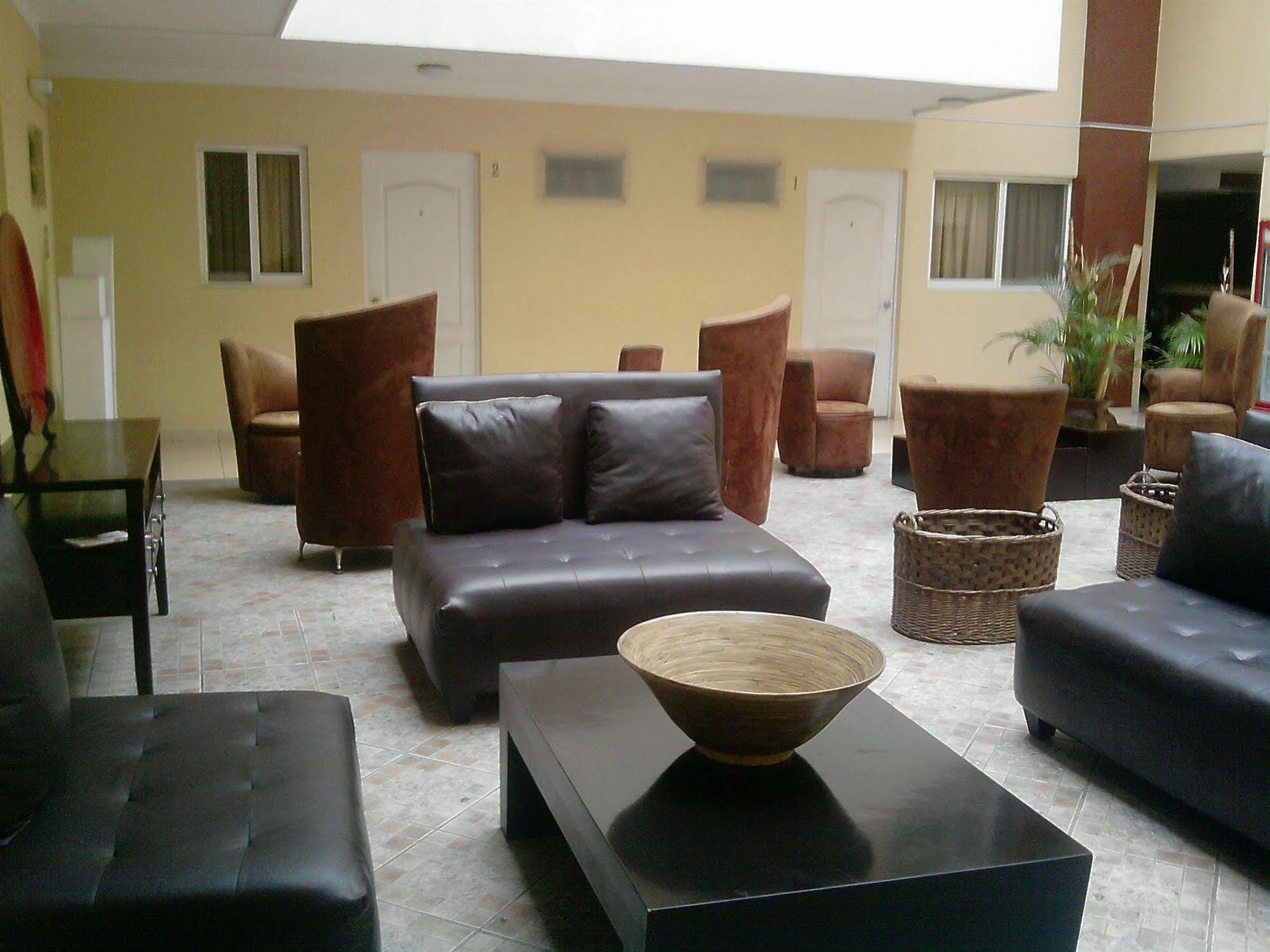 Hotel Castilla Y Leon Guadalajara Ngoại thất bức ảnh